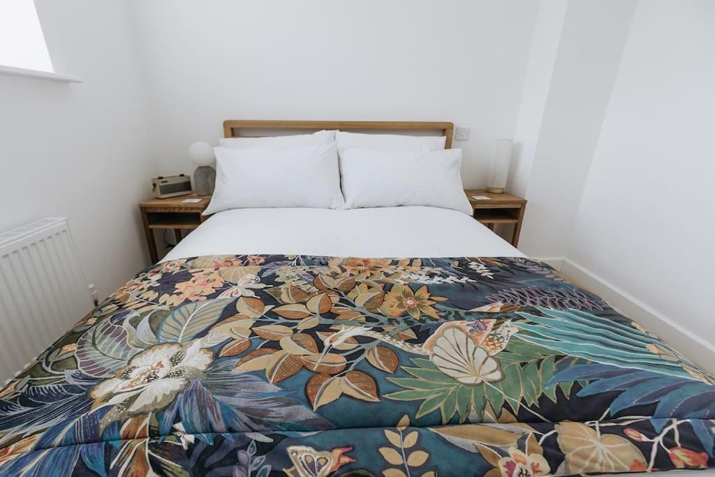 Bobbin Row - Grade 2 Listed Property With A Beautiful Design With Access To Leeds Leeds  Zewnętrze zdjęcie
