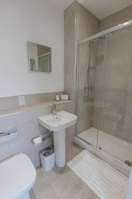 Bobbin Row - Grade 2 Listed Property With A Beautiful Design With Access To Leeds Leeds  Zewnętrze zdjęcie