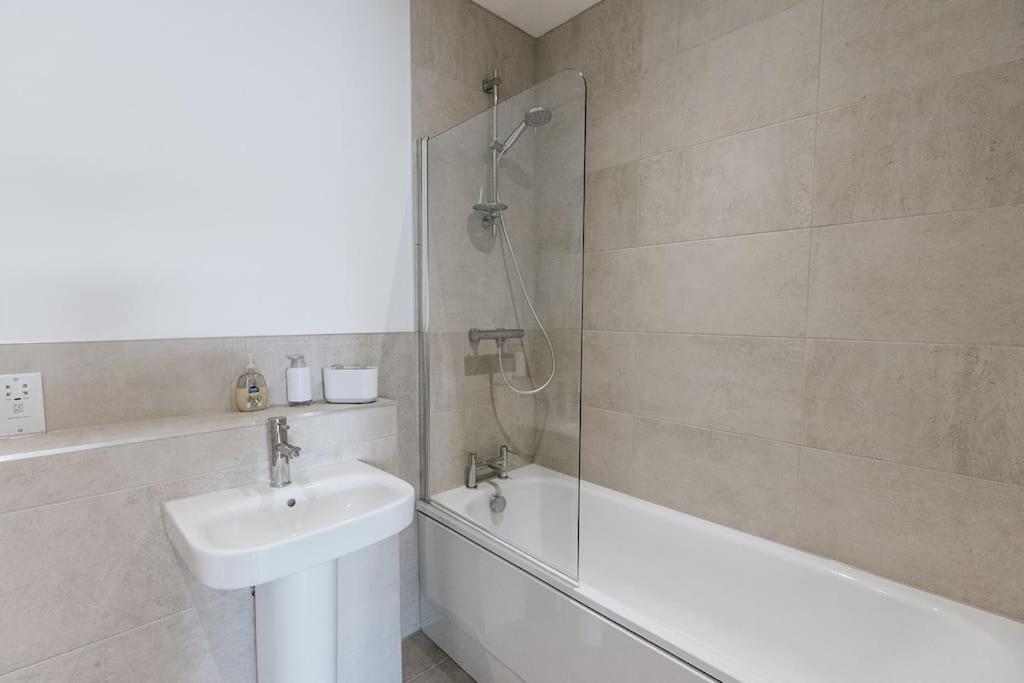 Bobbin Row - Grade 2 Listed Property With A Beautiful Design With Access To Leeds Leeds  Zewnętrze zdjęcie